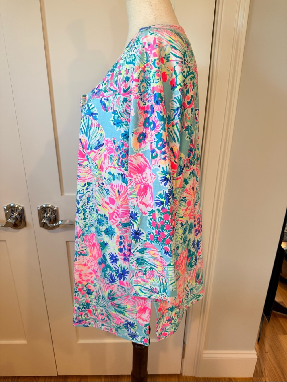 Lilly Pulitzer Aqua Floral Shift Dress with Pink and Blue Accents - Picture 4 of 12